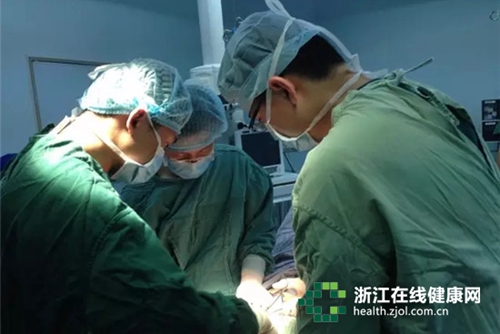 仁心仁术 感动瞬间之：他们的“朝圣之旅”坚定无惧