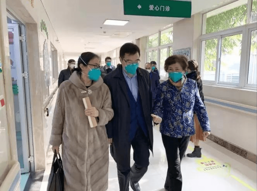 逆行者李兰娟.png