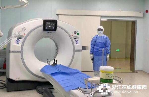 杨哲b9fb94984fe5e0378cf087c2fa54496f.jpg