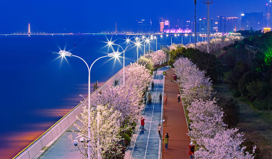 闻涛路跑道