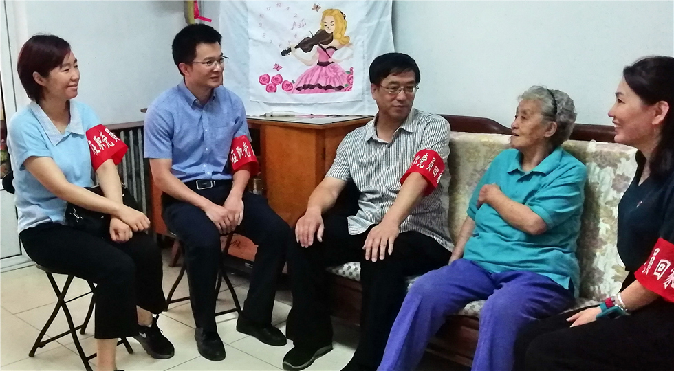 听老党员讲传统故事