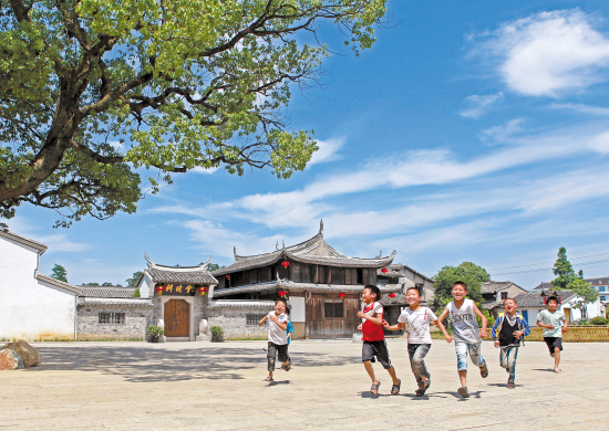 攻痛点 破企难 解民忧 路桥：“三百三联”践初心