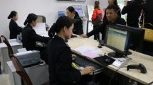 绍兴车主刷脸就能办年检 无需再跑车管所